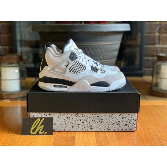 Size 4y Air Jordan Retro 4 "Military Black" 408452-111 - Picture 3 of 5